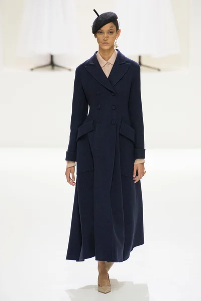 Look 13
